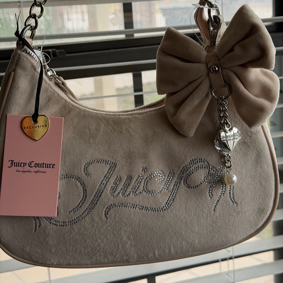 Juicy Couture Beige Shoulder Bag with Bow and Charm - Picture 4 of 6